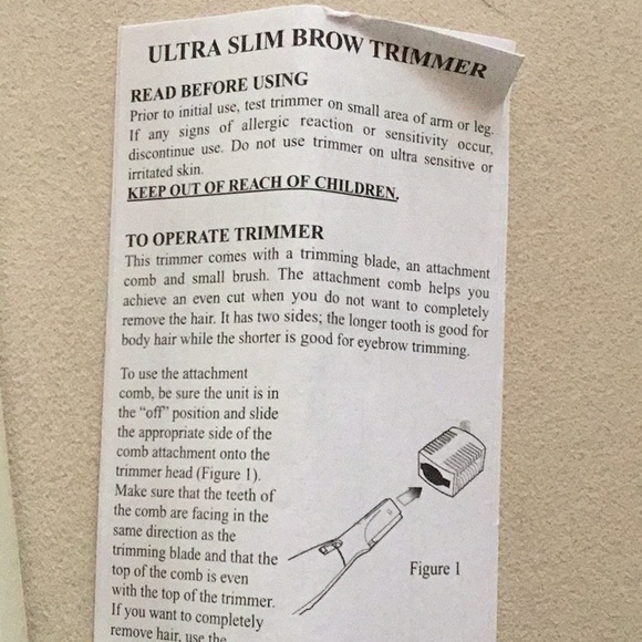 Brow Trimmer BNIB - Picture 3 of 4